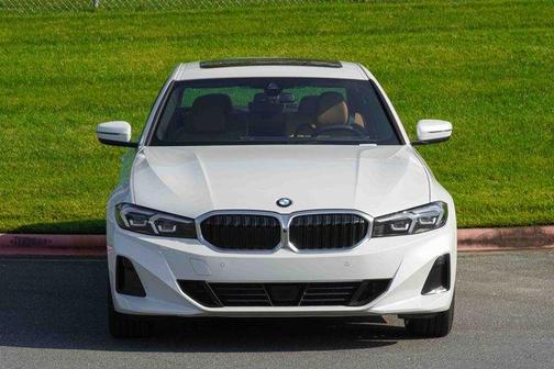 2025 BMW 330 i