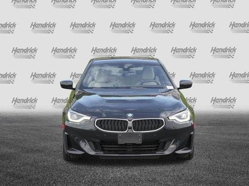 2025 BMW 230 i xDrive