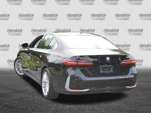 2024 BMW 530 i xDrive