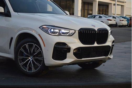 2023 BMW X5 M50i