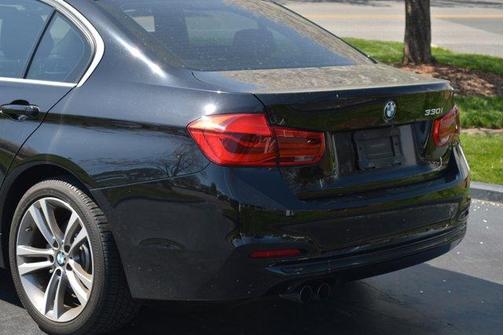 2018 BMW 330 i