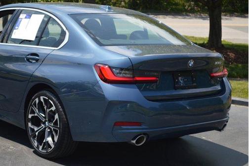 Arctic Race Blue Metallic 2025 BMW 330 i