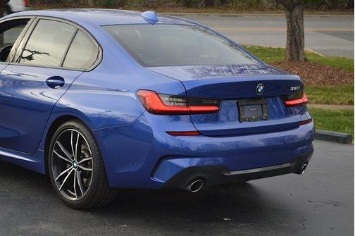 2019 BMW 330 i