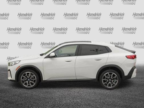 2025 BMW X2 xDrive28i