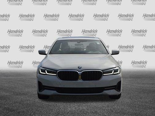 2021 BMW 530 i