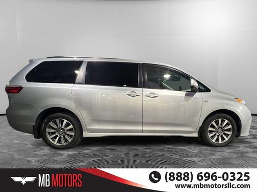 2020 Toyota Sienna LE