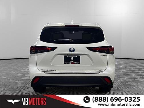 2024 Toyota Highlander Hybrid XLE