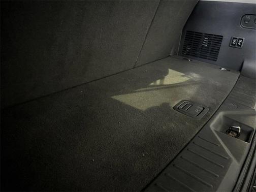 2013 Nissan Armada Platinum