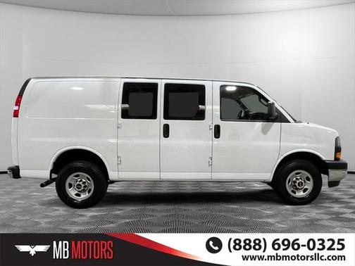 2022 GMC Savana 2500 Work Van