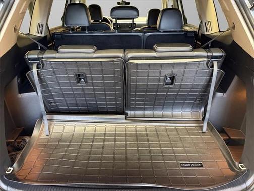 2023 Volkswagen Atlas 3.6L SEL Premium