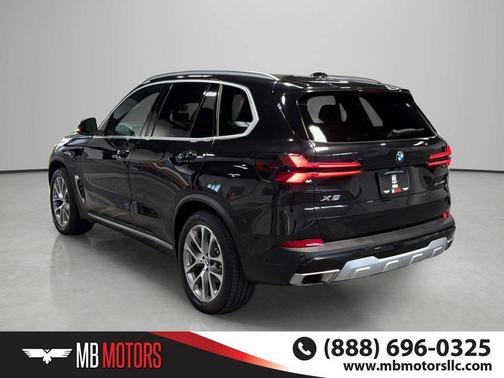 Black 2024 BMW X5 xDrive40i