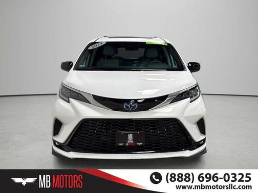 White 2024 Toyota Sienna XSE 7 Passenger