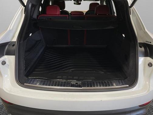 2022 Porsche Cayenne
