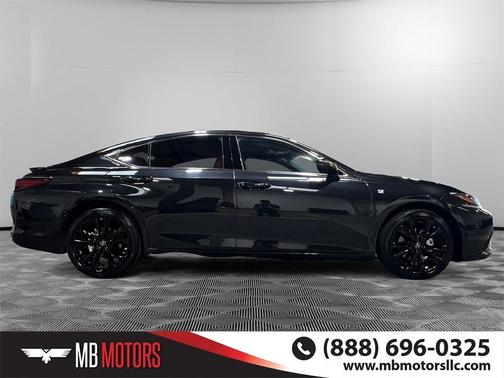 2024 Lexus ES 300h F SPORT Handling