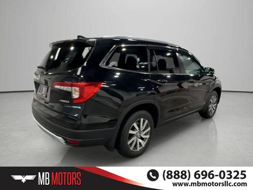Crystal Black Pearl 2021 Honda Pilot AWD Black Edition