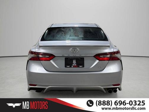Celestial Silver Metallic 2024 Toyota Camry SE