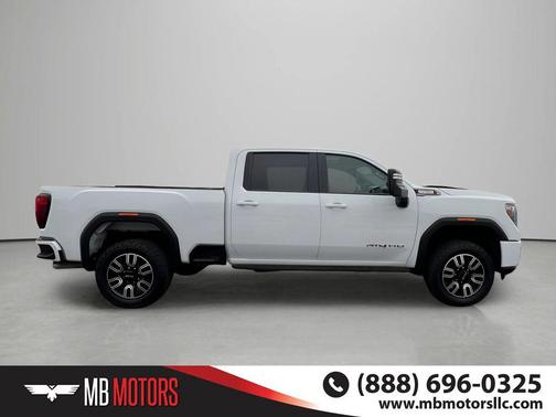Summit White 2022 GMC Sierra 2500 AT4