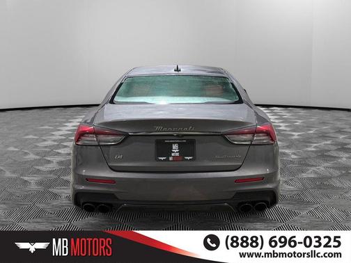 2022 Maserati Quattroporte Modena Q4