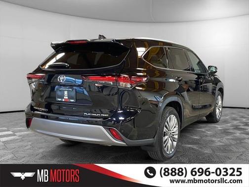 2024 Toyota Highlander Platinum