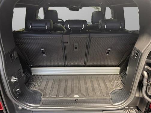 2022 Land Rover Defender 90 X-Dynamic SE