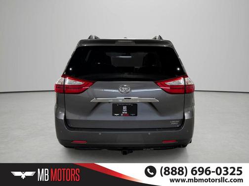 Pre-Dawn Grey Mica 2017 Toyota Sienna XLE