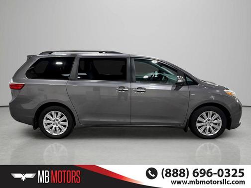 Pre-Dawn Grey Mica 2017 Toyota Sienna XLE