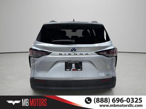 Celestial Silver Metallic 2024 Toyota Sienna LE