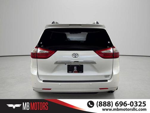 Blizzard Pearl 2016 Toyota Sienna XLE