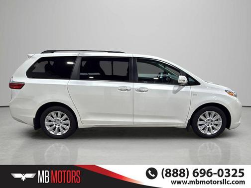 Blizzard Pearl 2016 Toyota Sienna XLE