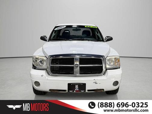 Bright White Clearcoat 2005 Dodge Dakota Laramie Quad Cab