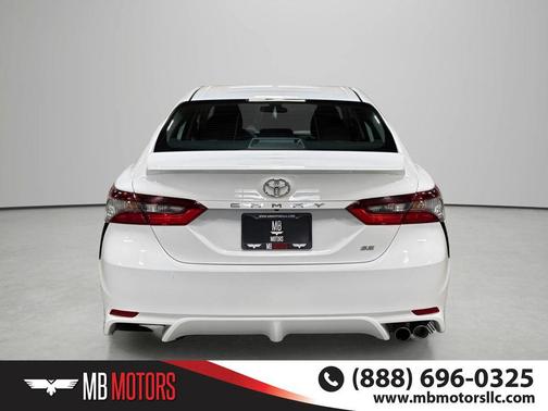 White 2024 Toyota Camry SE