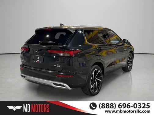 Black Diamond/Deep Bronze Metallic 2023 Mitsubishi Outlander PHEV SEL