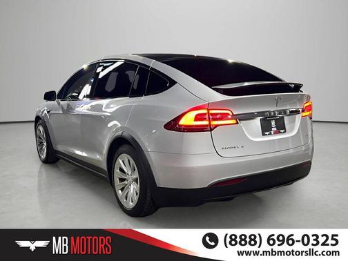 Silver 2018 Tesla Model X 75D