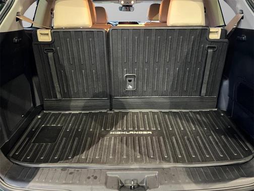 2024 Toyota Highlander Hybrid Limited