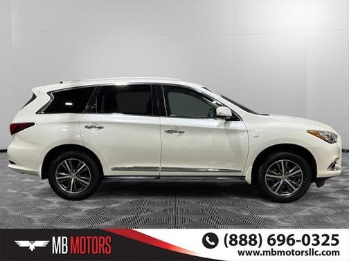 2017 INFINITI QX60 Base