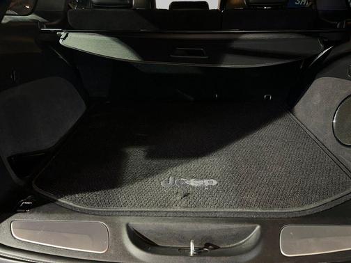 2019 Jeep Grand Cherokee Summit