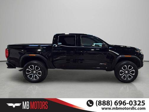 Onyx Black 2024 GMC Canyon AT4