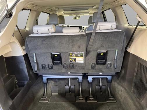 2018 Toyota Sienna Limited Premium