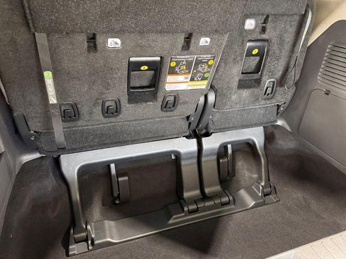 Pre-Dawn Grey Mica 2023 Toyota Sienna XLE