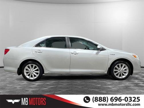 2014 Toyota Camry Hybrid XLE