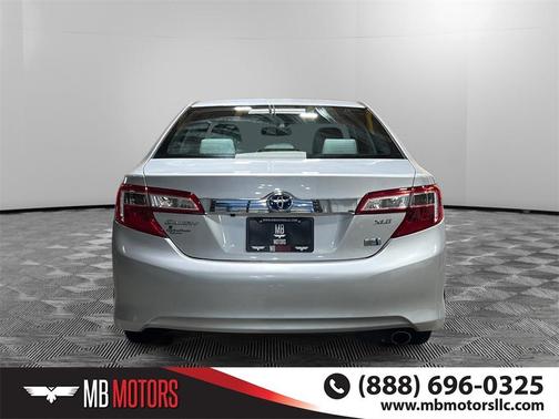 2014 Toyota Camry Hybrid XLE
