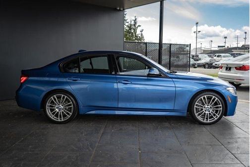 Photo 2 of 75 of 2016 BMW 328 i xDrive SULEV