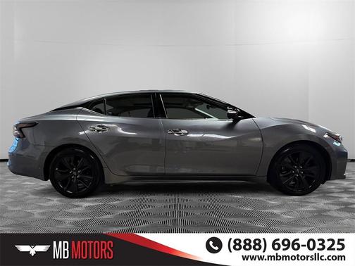 2023 Nissan Maxima SL