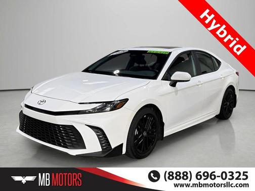 White 2025 Toyota Camry LE