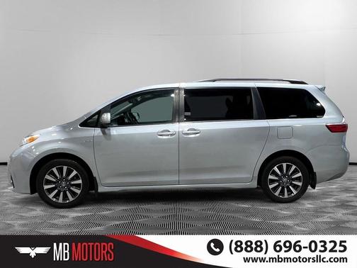 2019 Toyota Sienna LE