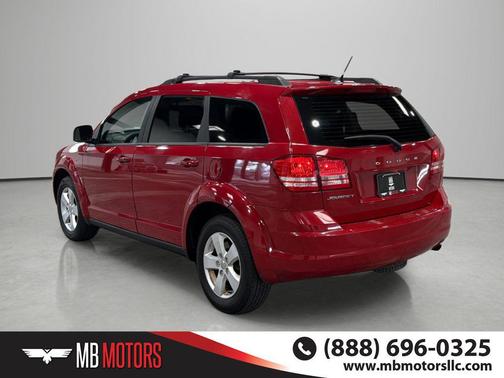 Brilliant Red Tri-Coat Pearl 2013 Dodge Journey SE