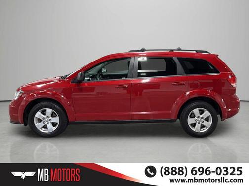Brilliant Red Tri-Coat Pearl 2013 Dodge Journey SE