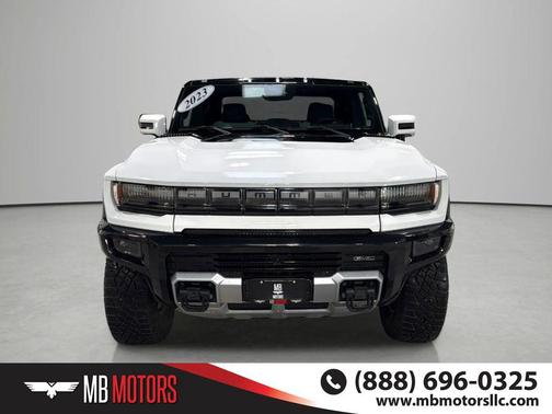 Interstellar White 2023 GMC HUMMER EV Pickup 3X