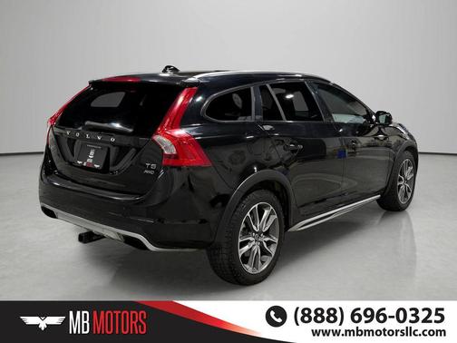 Black Stone 2015 Volvo V60 Cross Country T5 Platinum