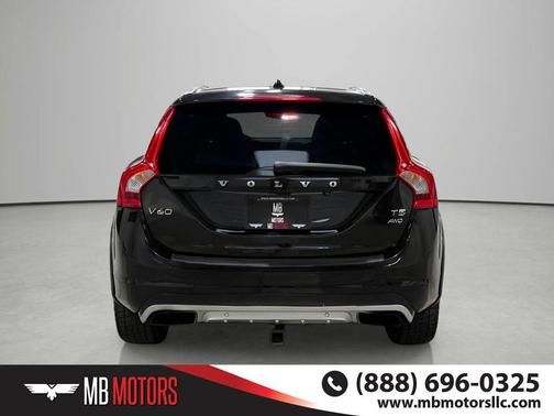 Black Stone 2015 Volvo V60 Cross Country T5 Platinum